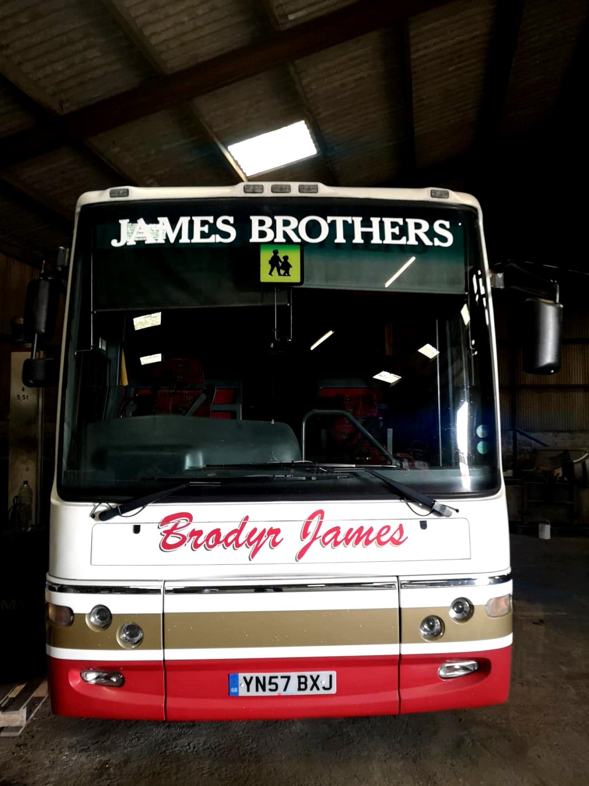 BXJ 41 Seater CoachBrodyr James Coaches For Hire
